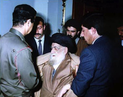 صدام حسين مع الخوئي 